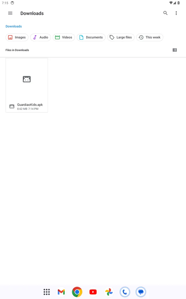 A pasta Downloads do tablet mostrando o arquivo GuardiaoKids.apk